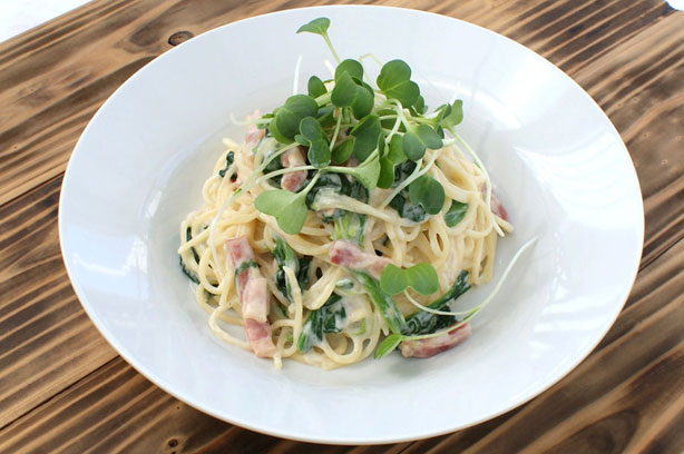 クリームソースパスタ